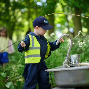 Dame Bradbury's Forest School